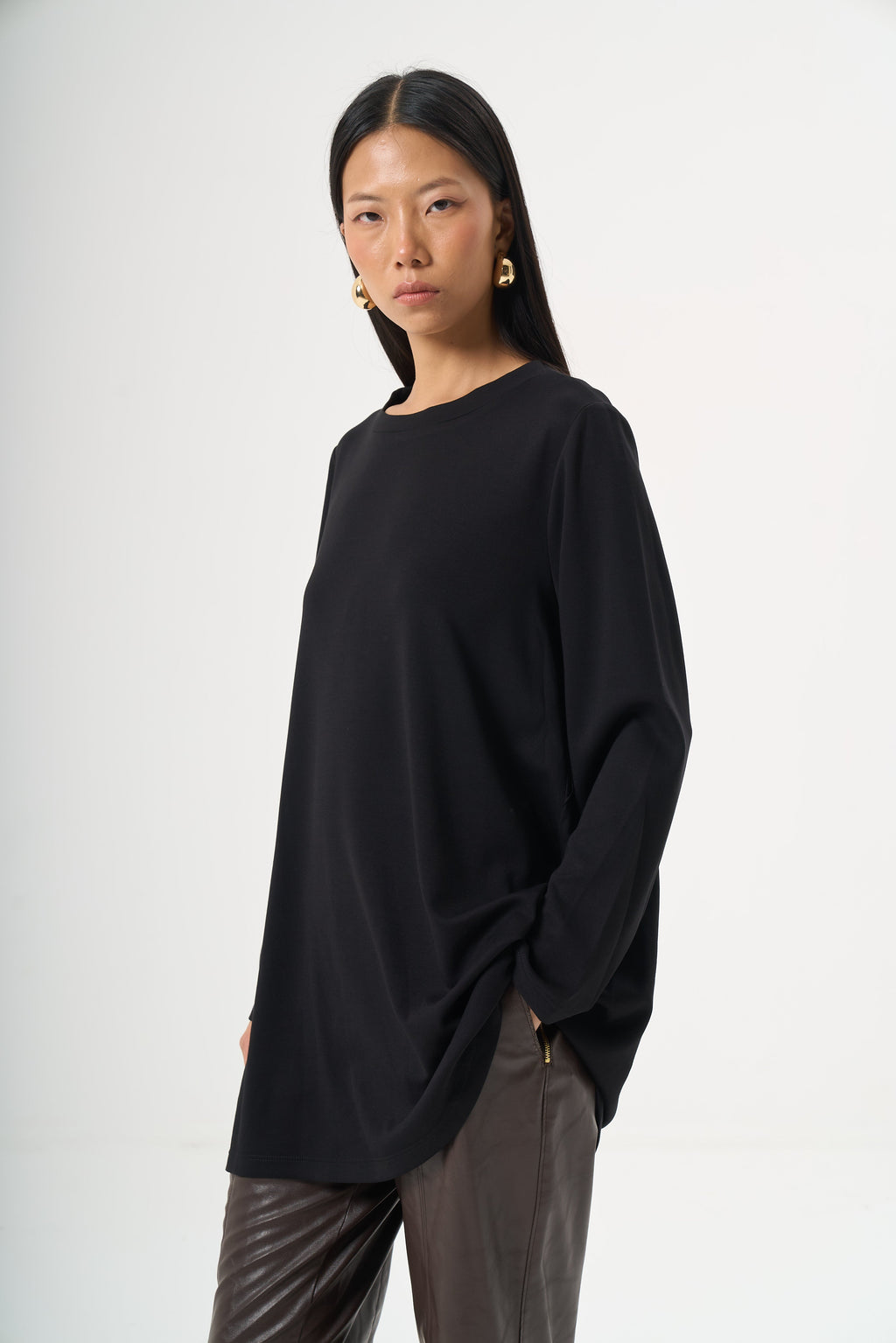 Uzun Kollu Düz Bluz Siyah — Görsel 3